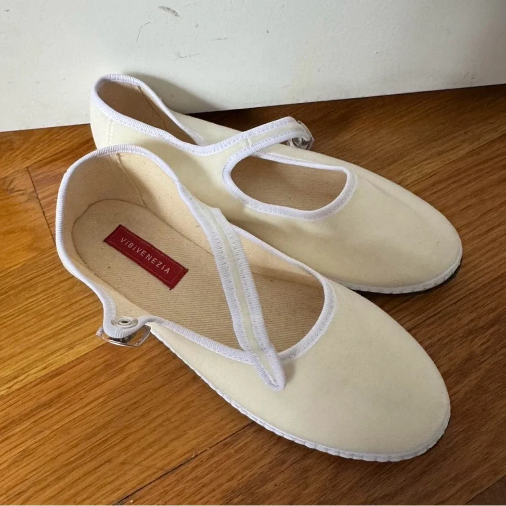 Vibi Venezia Ivory Mary Jane flats - Picture 3 of 6